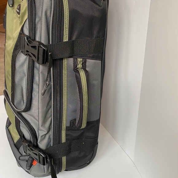 Samsonite backpack/duffel/travel bag for weekend or business trips - Picture 3 of 10